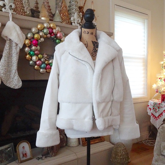 Nine West Jackets & Blazers - NWT Nine West Daisy Dew White Faux Fur Vegan Leather Moto Jacket - Women's S